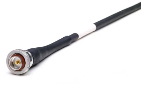 MegaPhase高達 32 GHz 的 SiteLine? 鎧裝測試電纜 MegaPhase高達 32 GHz 的 SiteLine? 鎧裝測試電纜